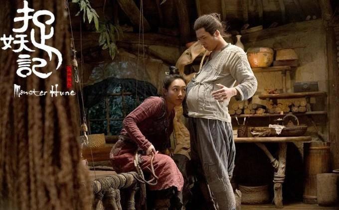 《战狼2》重映引争议，首日票房不足5万，网友：消费情怀要有度