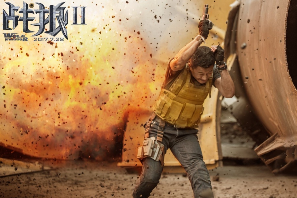 《战狼2》重映引争议，首日票房不足5万，网友：消费情怀要有度