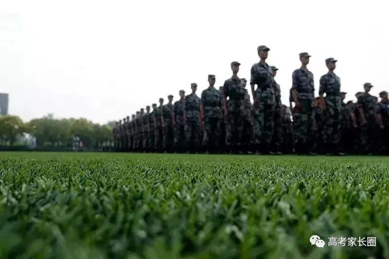 执笔寄情思:一位大学新生妈妈的来信感动所有人