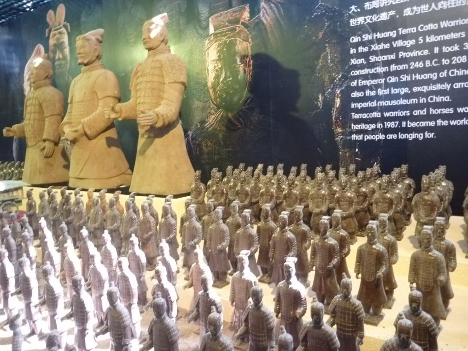 P1140897 屹立两千年的大秦军魂~巧克力兵马俑(二)