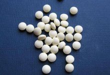 就着饮料吃药？这些搭配真的不！可！以！-知道了吗？