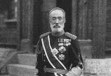 这位拼光30000多日军的将军,却被奉为军神?这句话形容他很适合-知道了吗?