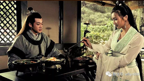 配图 她是三国第一美女,嫁给谁谁就死,却依旧被男人当成玩物抢来抢去