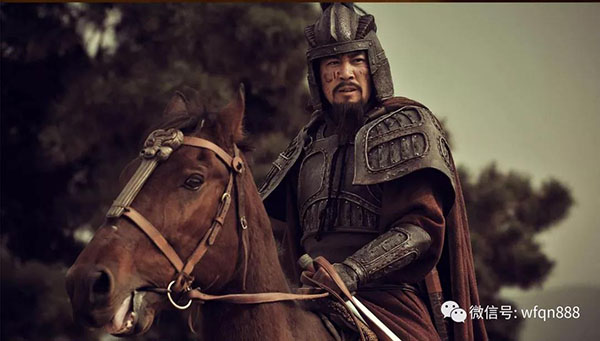 配图 关羽比刘备大一岁,为何桃园三结义时,关羽却叫刘备为大哥?