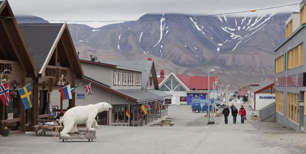 (伊朗尔城风貌) 禁止生孩子、死亡违法——这座奇葩城市你知道吗?