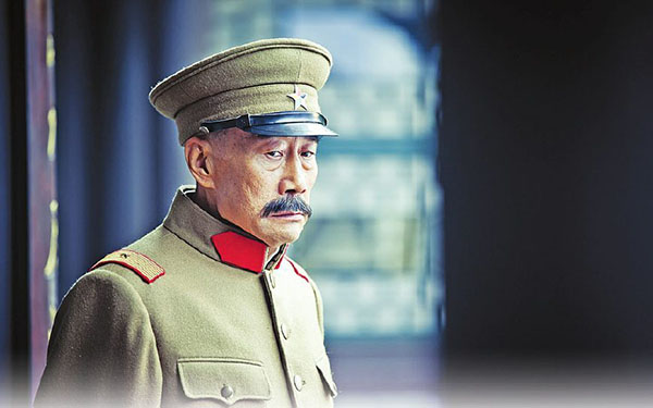 ▲张作霖剧照 民国最牛气军阀,扔千两白银为部下报仇,给日本人题字故意少一笔