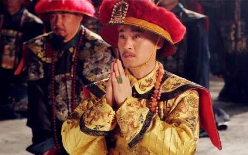 老师训斥太子,太子还了句嘴,皇帝发现后竟将他活活踢死 老师训斥太子,太子还了句嘴,皇帝发现后竟将他活活踢死
