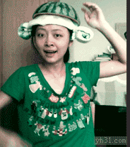 妹子裤子穿的这么透彻，就不要弯腰了，原谅我看到了不该看的东西