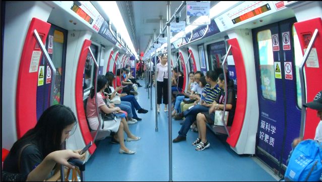 速来围观！让“学霸”都“开眼”的地铁，你确定不来试试？