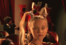 搞笑GIF：再见，我妈喊我回家看月亮。-知道了吗？