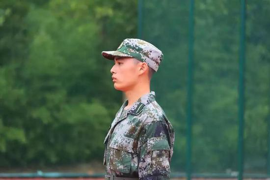 河南各大高校军训风采照 你pick哪一个?(图)