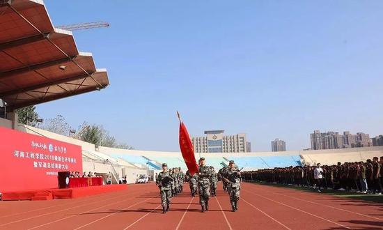 河南各大高校军训风采照 你pick哪一个?(图)