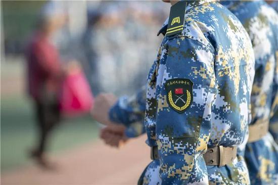 河南各大高校军训风采照 你pick哪一个?(图)