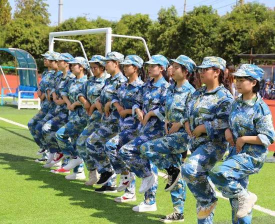 河南各大高校军训风采照 你pick哪一个?(图)