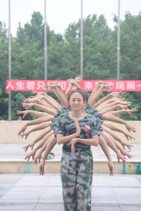 河南各大高校军训风采照 你pick哪一个?(图)
