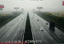 走到半道没电了，新能源汽车高速上被大货车追尾，一人死亡！-知道了吗？